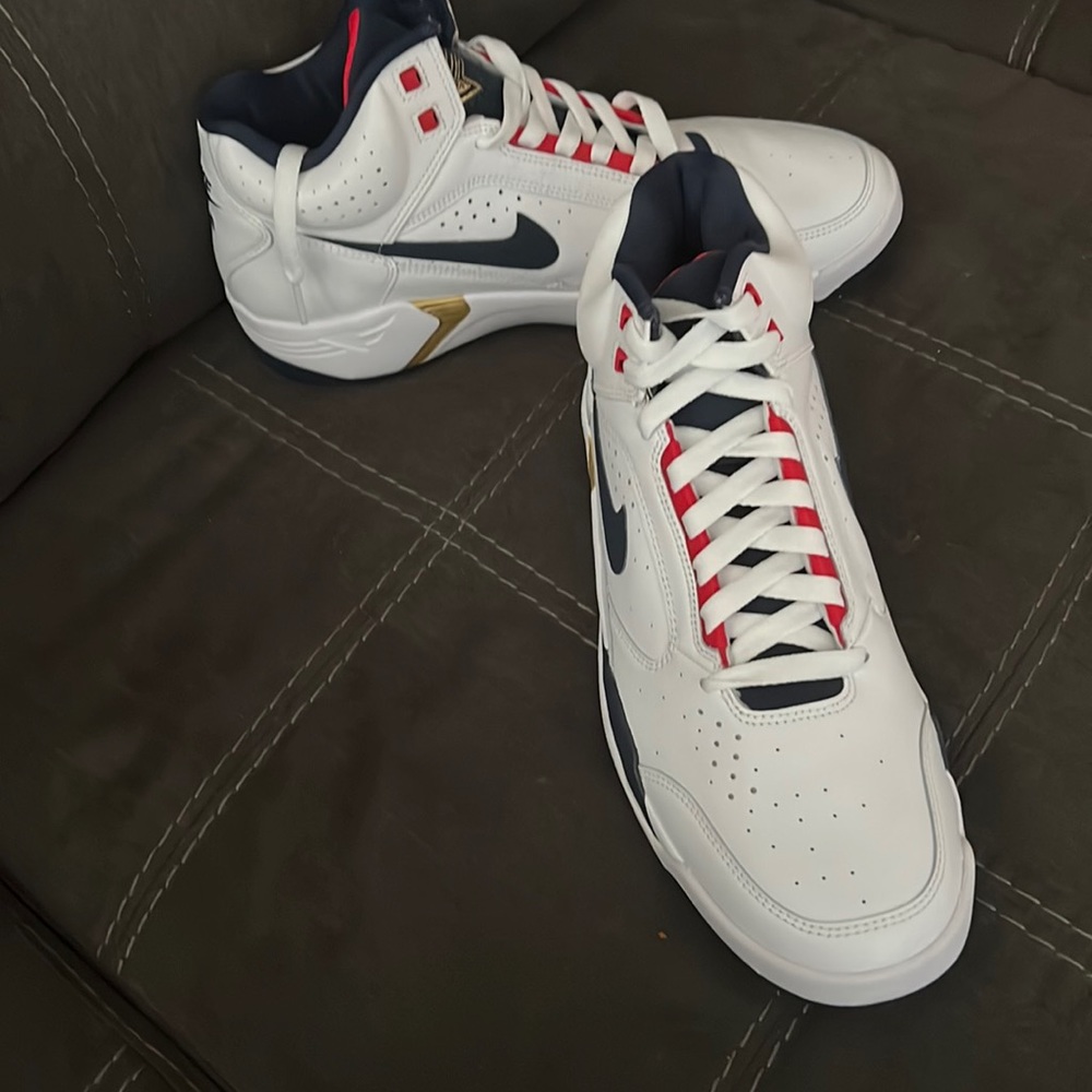 Nike Air Flight Mid